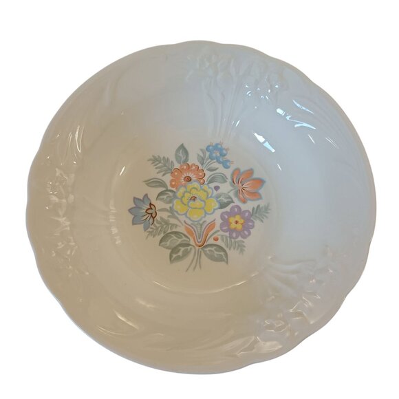Crown Potteries Co. Vintage Serving Bowl Dish Made In USA 653 Floral Bouquet - Picture 1 of 7